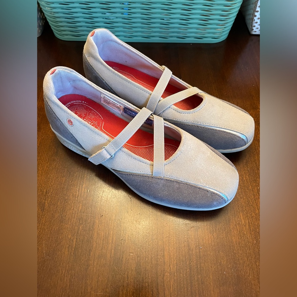Rockport XCS Beige Suede Mary Jane Flats SZ 7